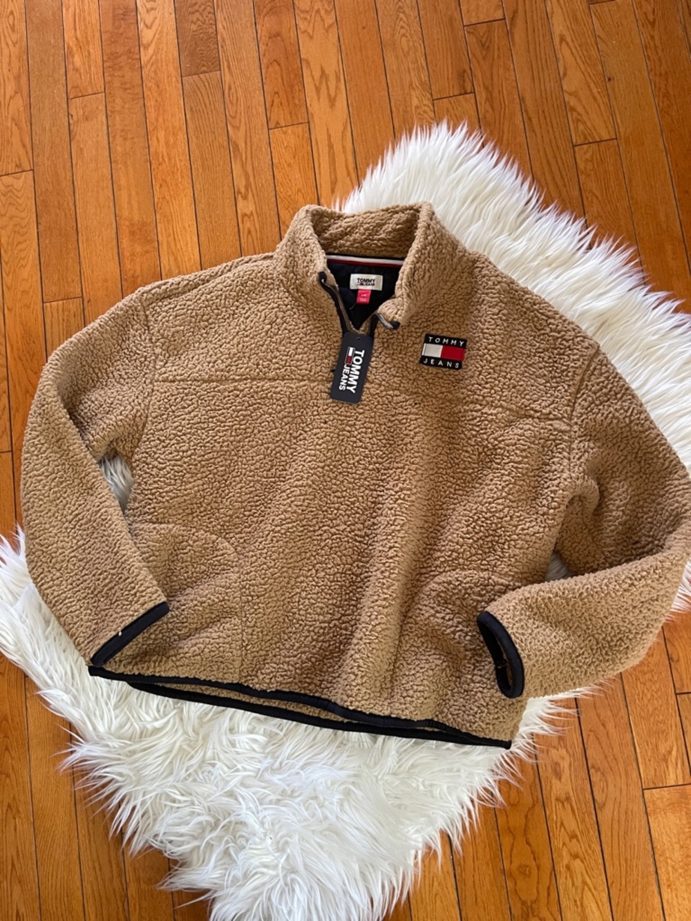 NWT Tommy Hilfiger Jeans Sherpa Quarter Zip Pullover Beige Cozy Fleece Large